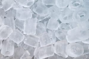 wholesale ice supplier delivering IPIA-certified products to a grocery store